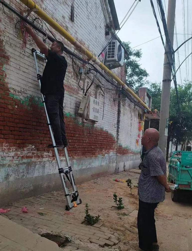 河北鸡泽：椒乡枫警警务助理 服务群众无微不至